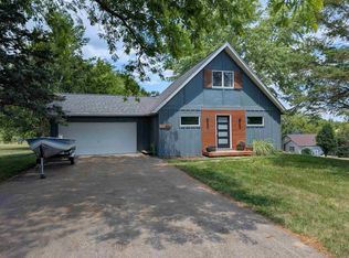 806 Gainsboro Rd, Davis, IL 61019