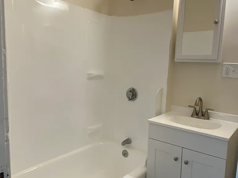 24 Eden St #4 — Photo 20