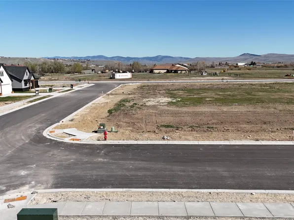 Lindsey St, Deer Lodge, MT 59722