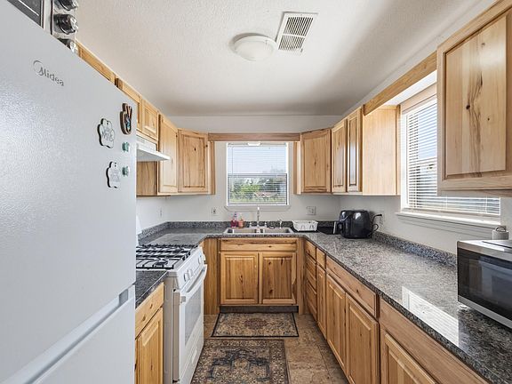 5th image of 460B Jarales Rd