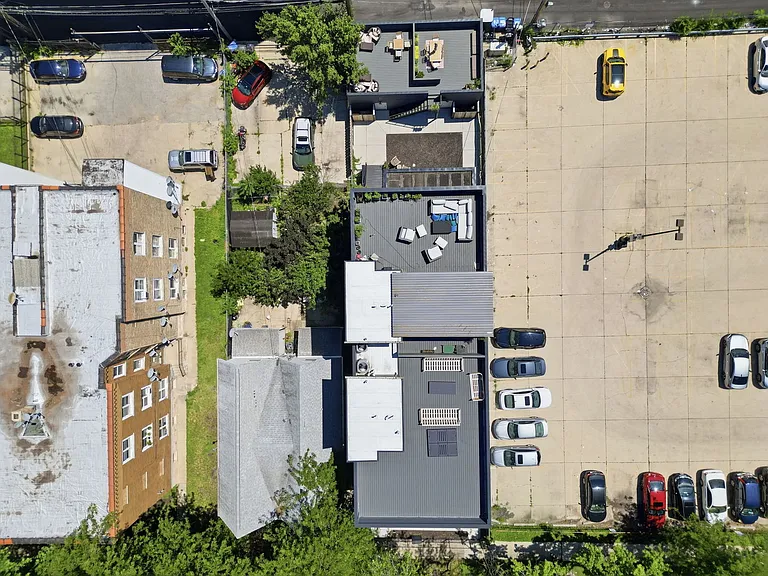 5039 N Winthrop Ave #2F — Photo 35