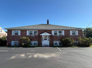 2 Grand Ave, Nashua, NH 03060