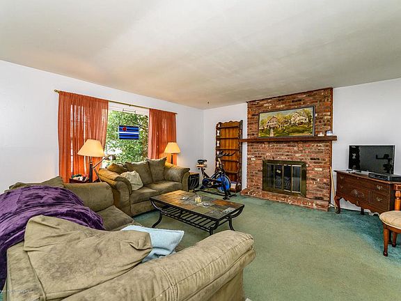 4th image of 800 6th Ave
