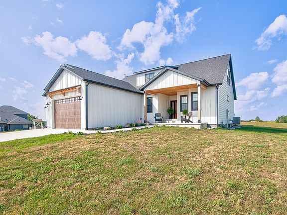 2nd image of 86 Woodlyn Dr