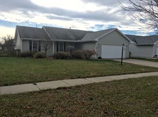 711 Northgate Dr, Saint Joseph, IL