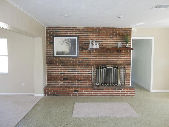 4th image of 603 Marion Ct