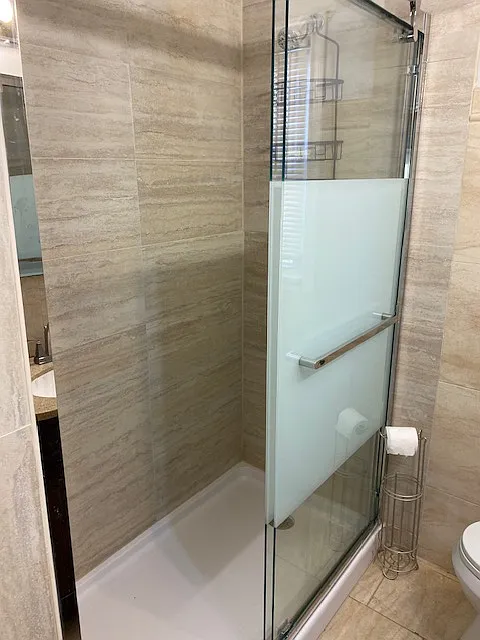 3 bed, 2500 sqft, $4,500 — Photo 4