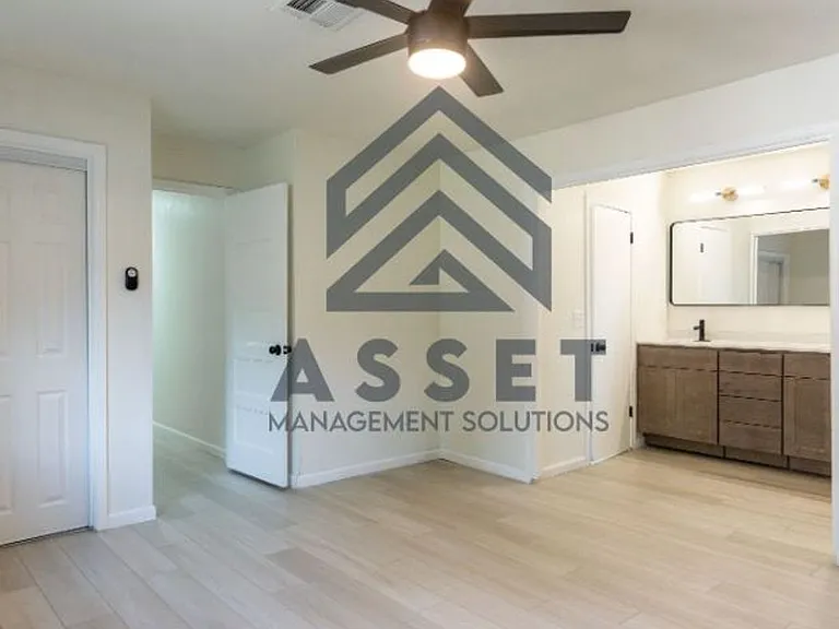 801 Cogswell Cir — Photo 20