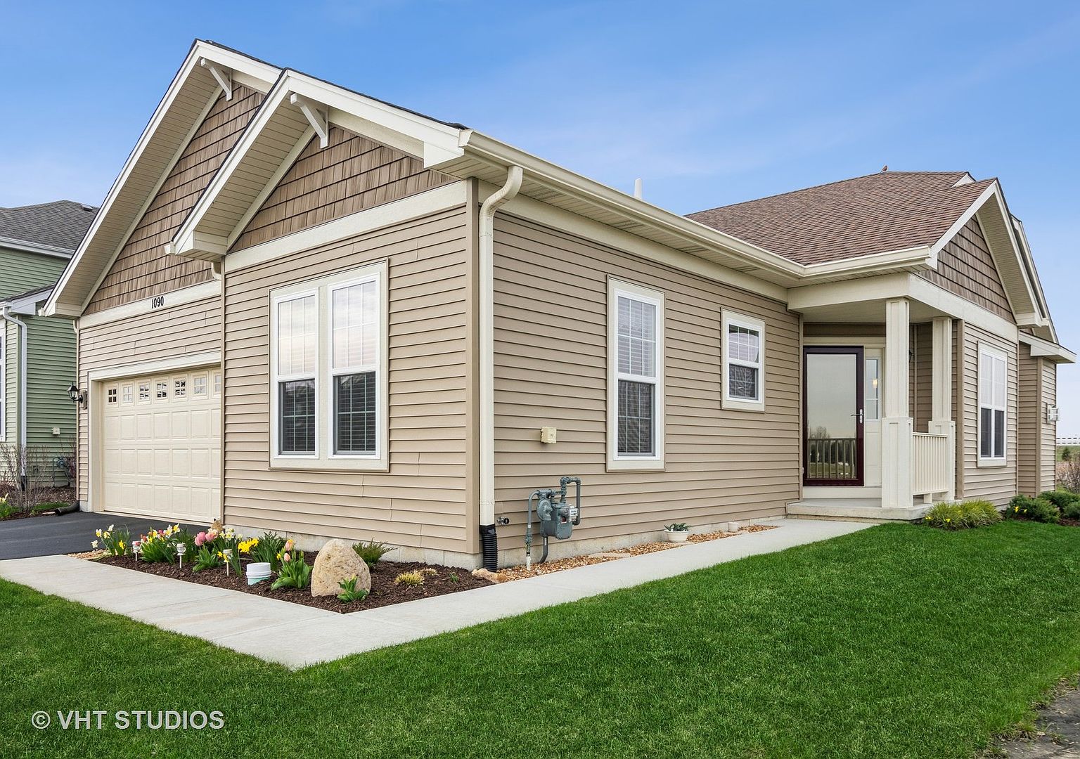 1090 Station Blvd, Elburn, IL 60119 Zillow