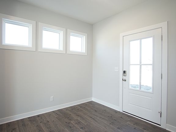 5th image of 4699 Chelmsford Dr Lot 112