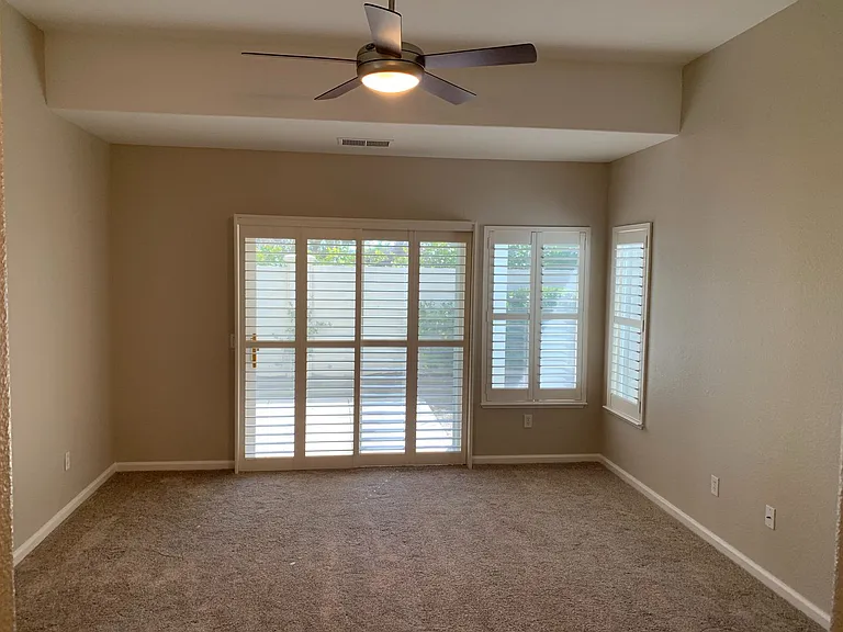1600 Jubilee Dr — Photo 17
