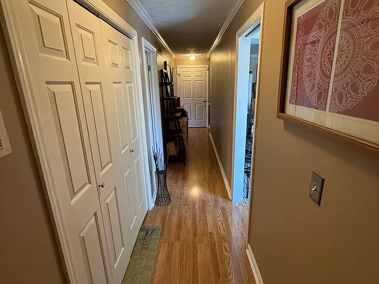 5240-5242 Old Oxford Ln — Photo 41