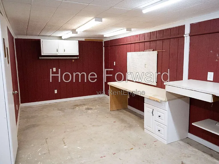 517 N 3rd St — Photo 55