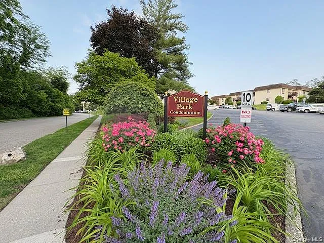 21 Village Park Dr #2A — Photo 1