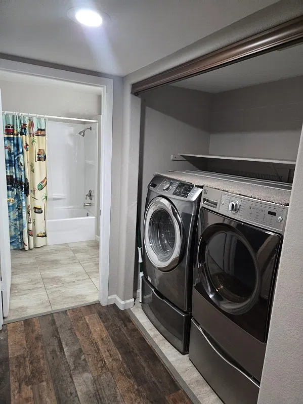 2 bed, 1108 sqft, $1,850 — Photo 4