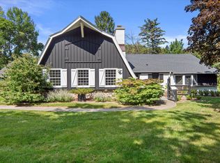 7900 N Club Cir, Fox Pt, WI 53217