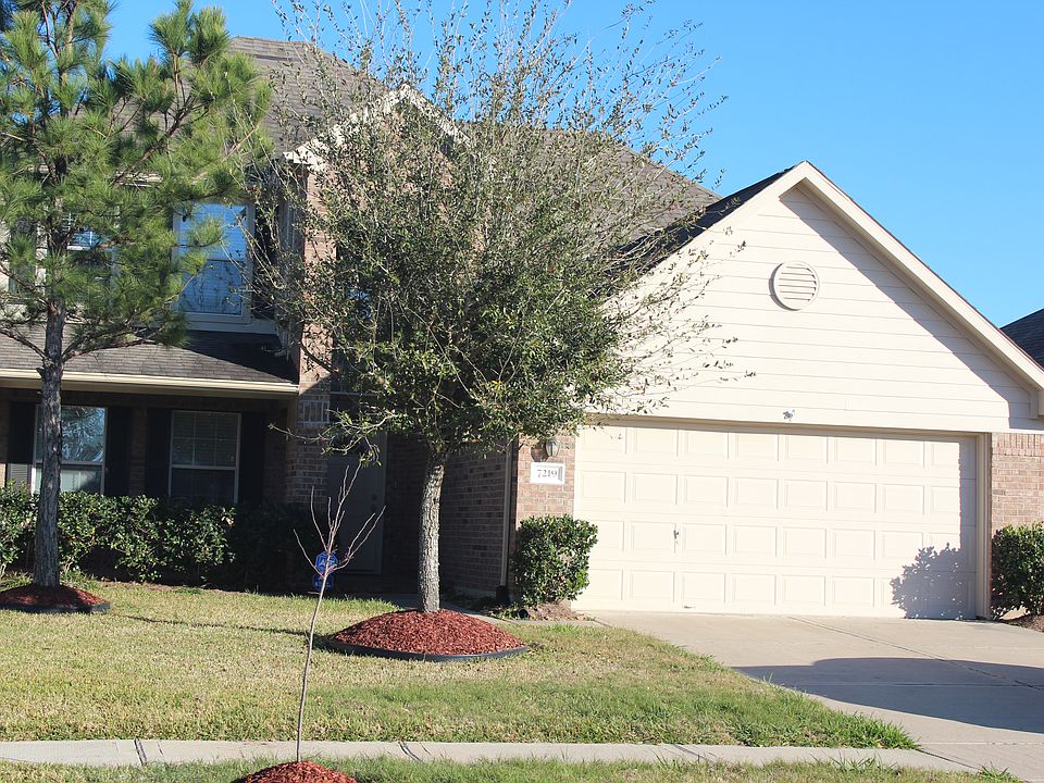 Beautiful covered front porch elevation on quiet street!