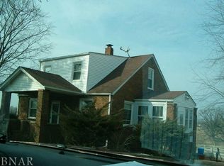 1613 Six Points Rd, Bloomington, IL 61701