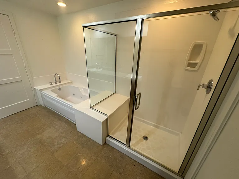14412 Killion St #102 — Photo 9