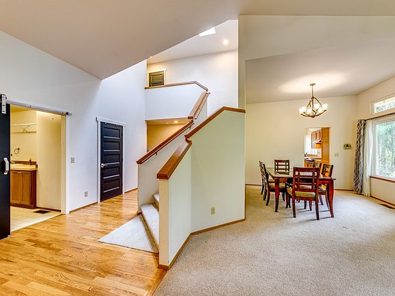 5th image of 5625 NW Iskra Blvd