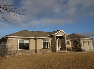 4105 12th St, Spirit Lake, IA 51360