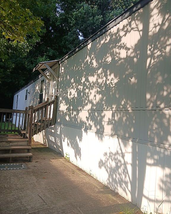 1st image of 3607 S Elm Eugene St Trailer 126