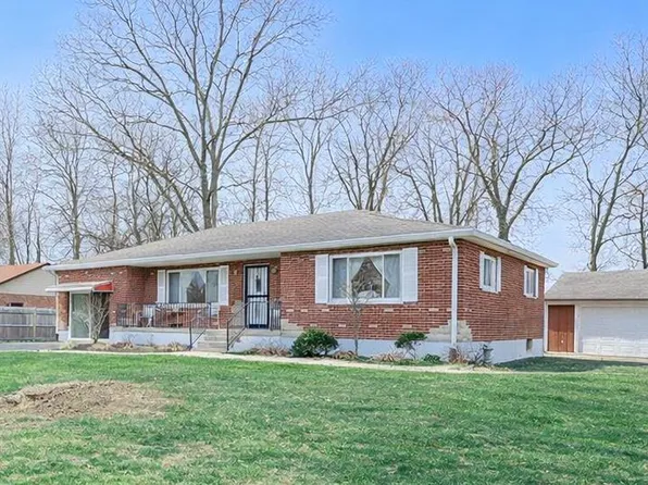 1206 Sycamore Ln, Amelia, OH 45102