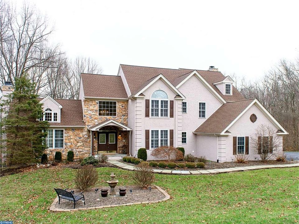 1st image of 1435 Carolina Pl