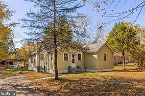 1st image of 425 Angelow Rd