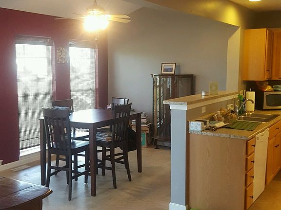 3rd image of 2107 Stablegate Dr