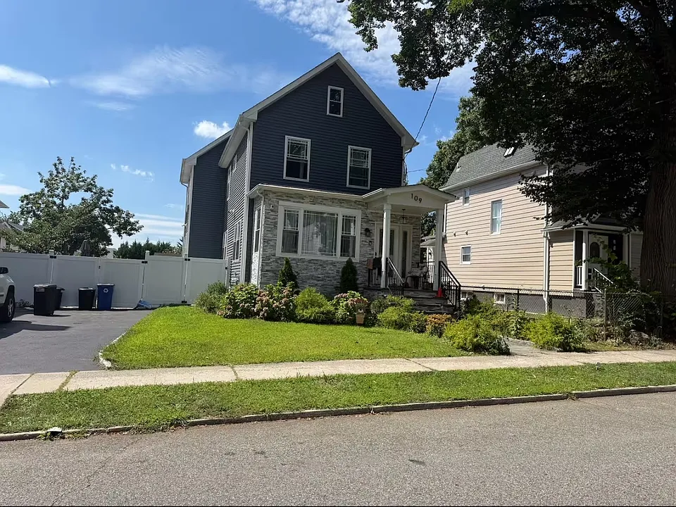 Brinkerhoff St