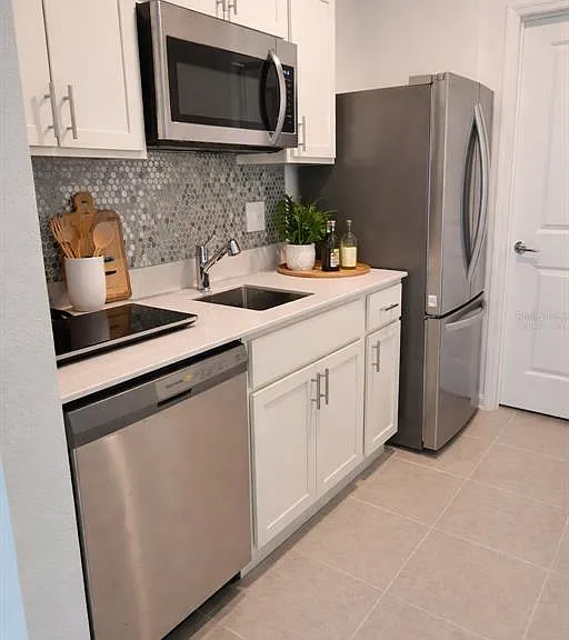 3060 Armstrong Ave #B — Photo 3