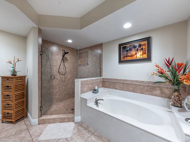 3313 Sunset Key Cir #403 — Photo 31