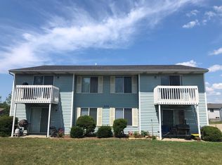 379 Stratford Way APT 4, Holland, MI 49423