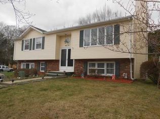 84 Columbus Dr, Fall River, MA 02720