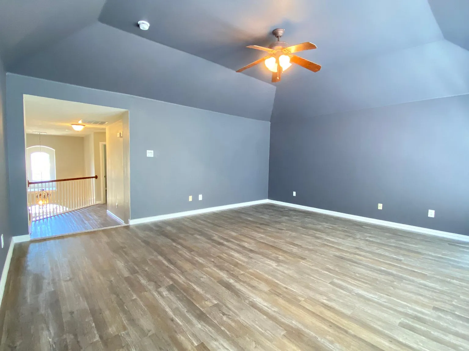 4 bed, 3.5 bath, 3052 sqft, $2,950 — Photo 4