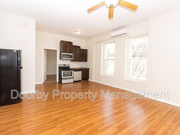 4th image of 1815 Bailey Ave #E