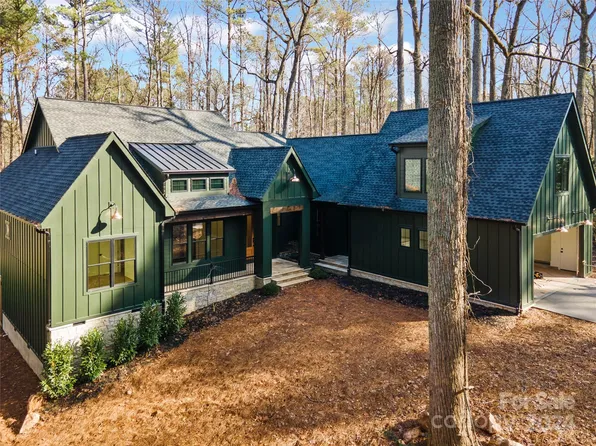 126 Marvin Hunt Dr, Mount Holly, NC 28120