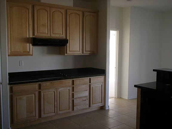 4th image of 3586 E LAWNDALE Place