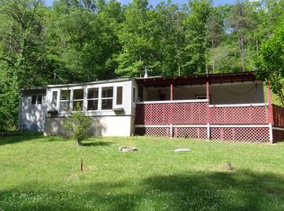 406 Jarrell Br, Warfield, KY 41267