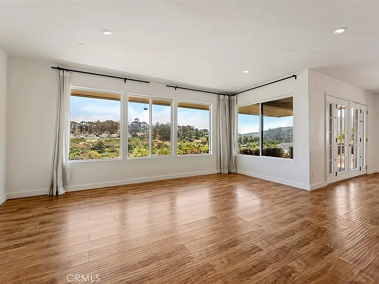 23932 Flores Ave — Photo 9