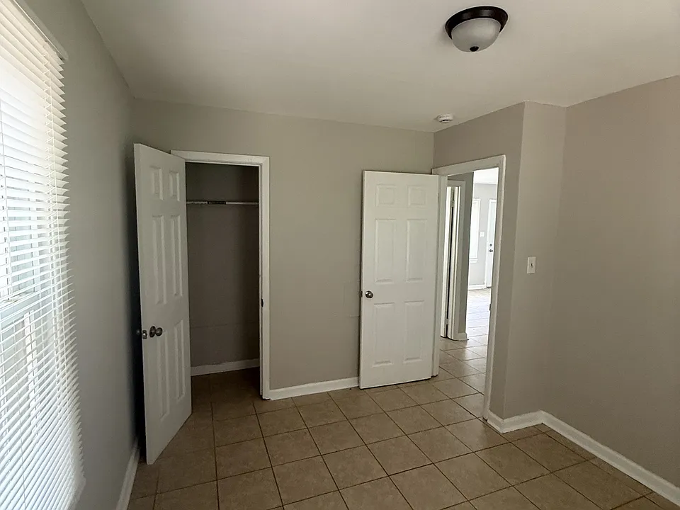 213 Johns Rd