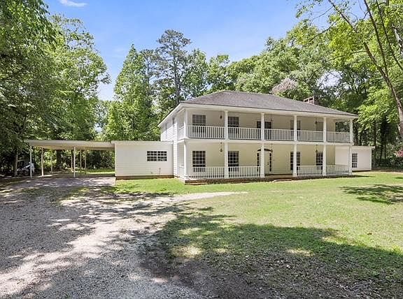 2nd image of 1755 Gaylord Dr