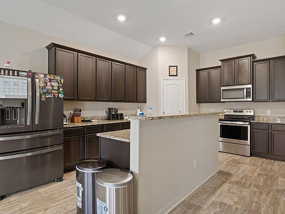 5th image of 19601 Hubert R Humphrey Rd