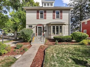 616 5th Ave NW, Mount Vernon, IA 52314
