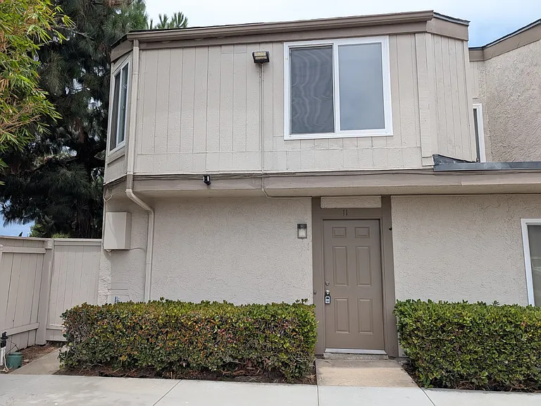 3620 Pio Pico Dr #11 — Photo 3