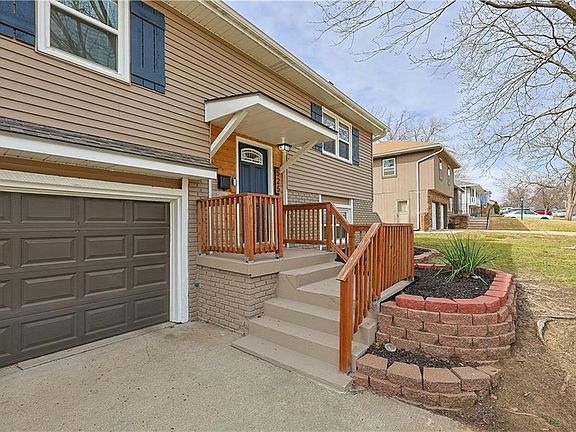 3rd image of 525 N Stevenson St