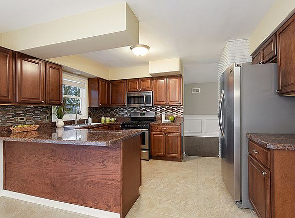 5th image of 20412 Doria Ln