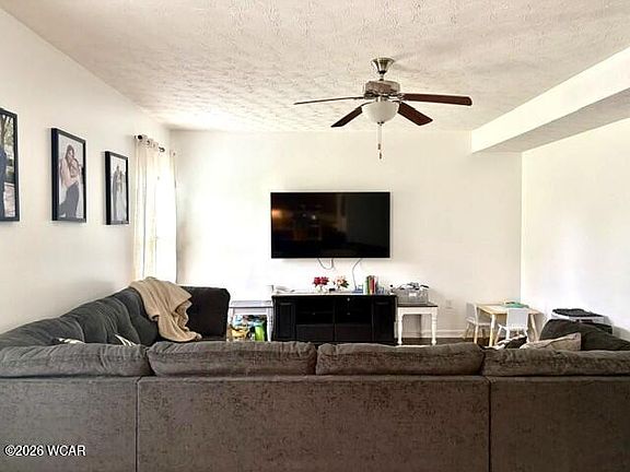 4th image of 514 Reading Rd