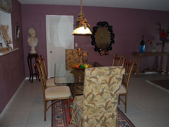 3rd image of 100 Bluff View Dr APT 104A